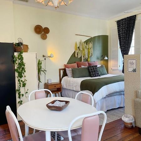 Charming 1885 Parlor Loft Downtown Savannah Stay ภายนอก รูปภาพ