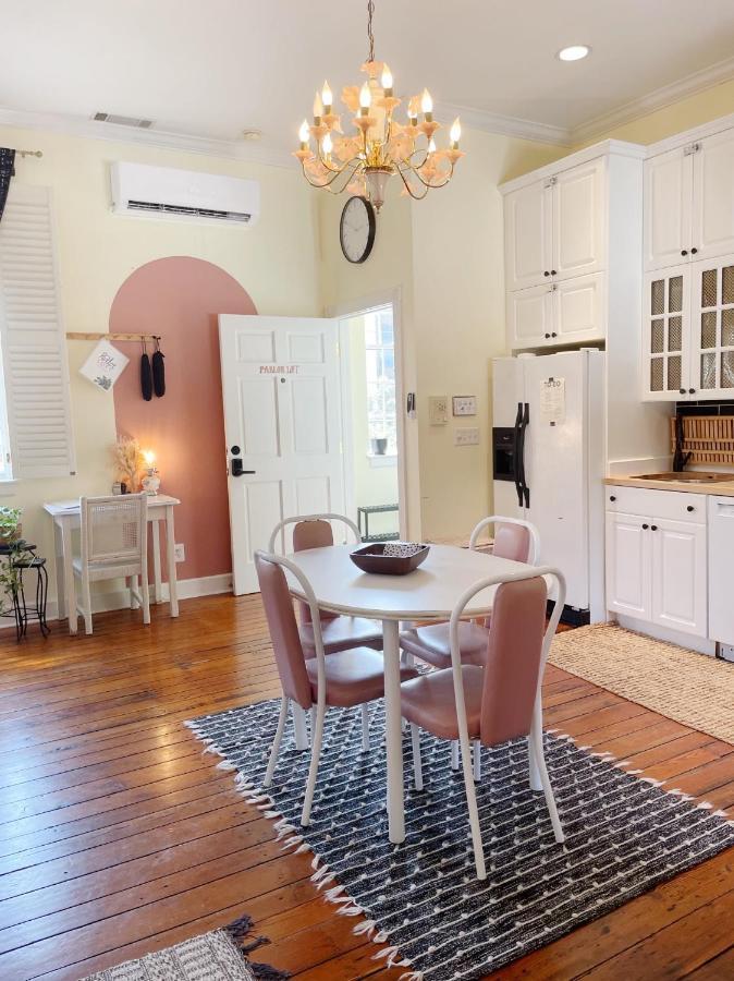 Charming 1885 Parlor Loft Downtown Savannah Stay ภายนอก รูปภาพ